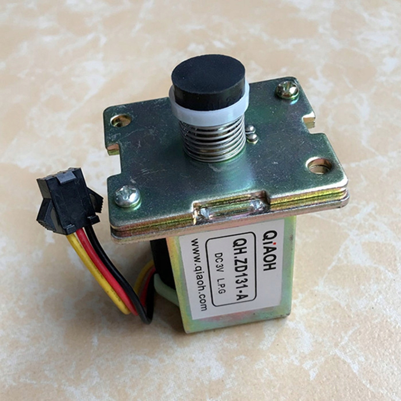 Solenoidový ventil Ferroli Zefiro Junkers