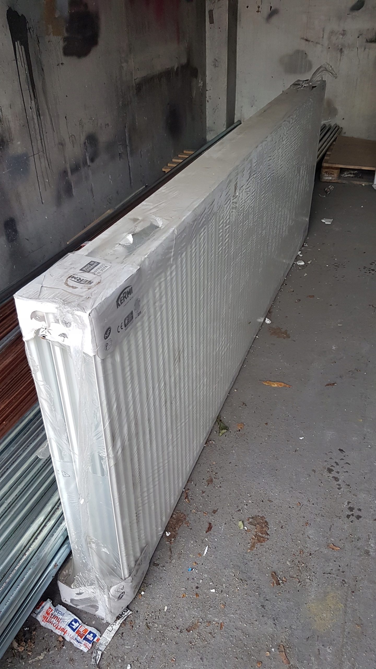 Hygienický oceľový radiátor KERMI K30 – 900 × 2600 mm