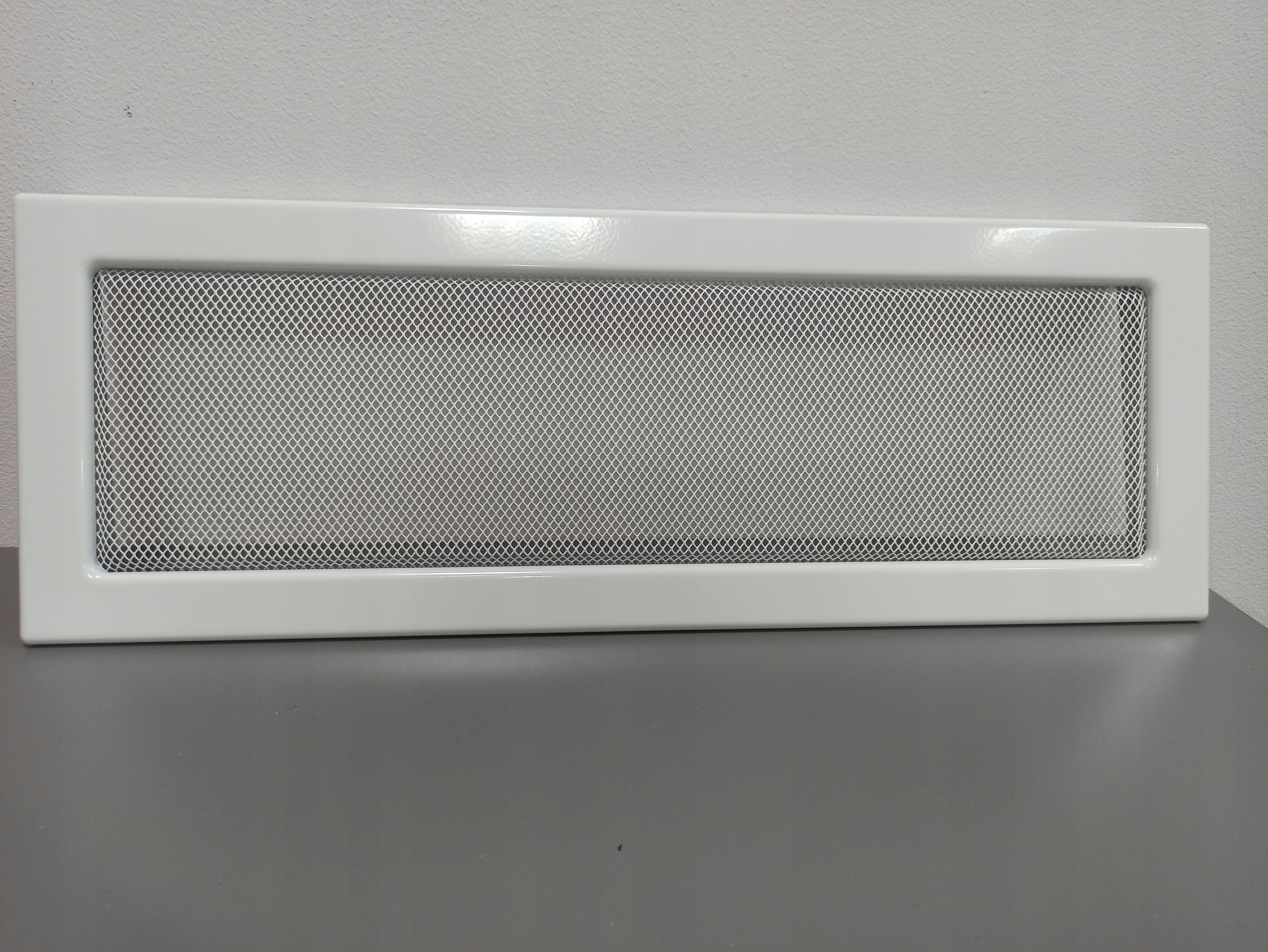 Vetrací rošt 17x49 biely
