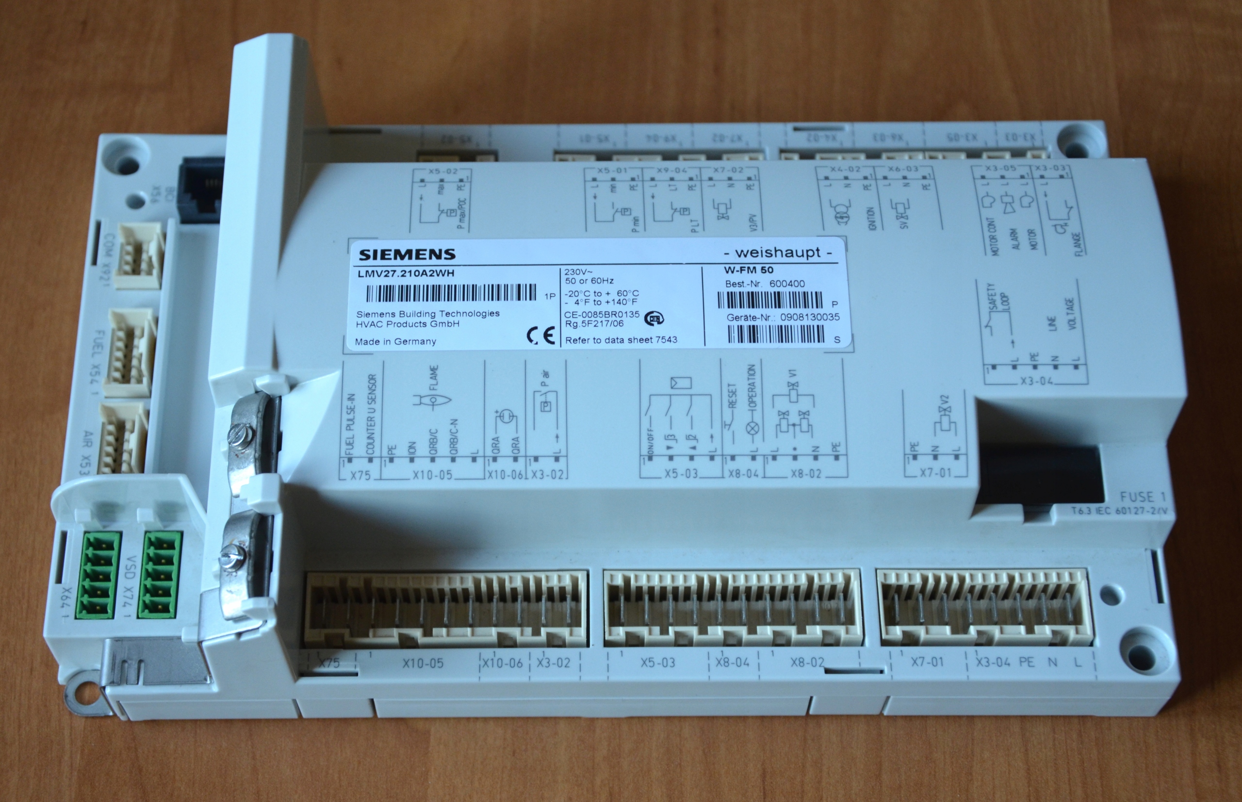 Nový radič Siemens / Weishaupt W-FM 50