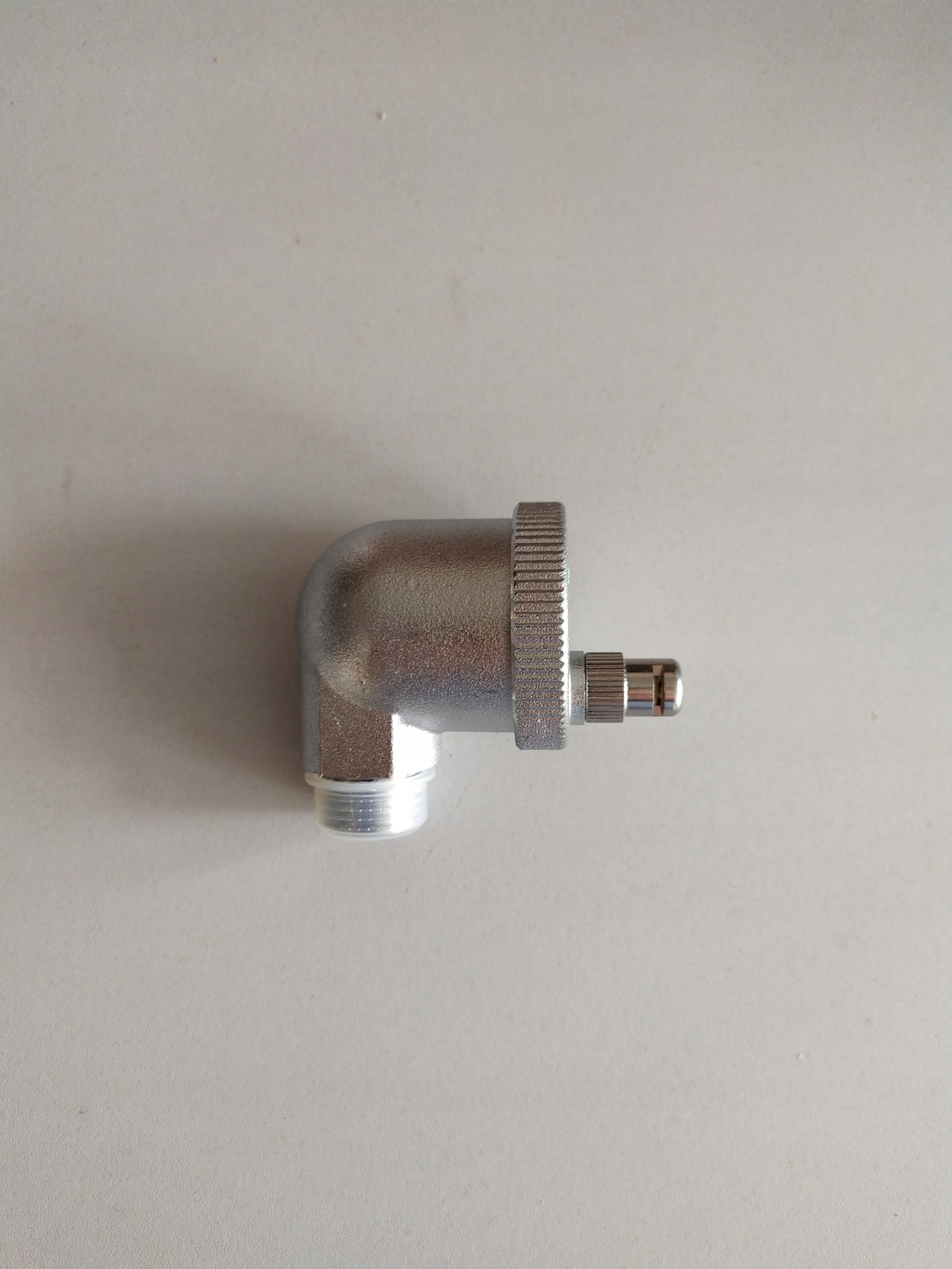 AUTOMATICKÝ UHOL VZDUCHOVÉHO VENTILU 1/2 "