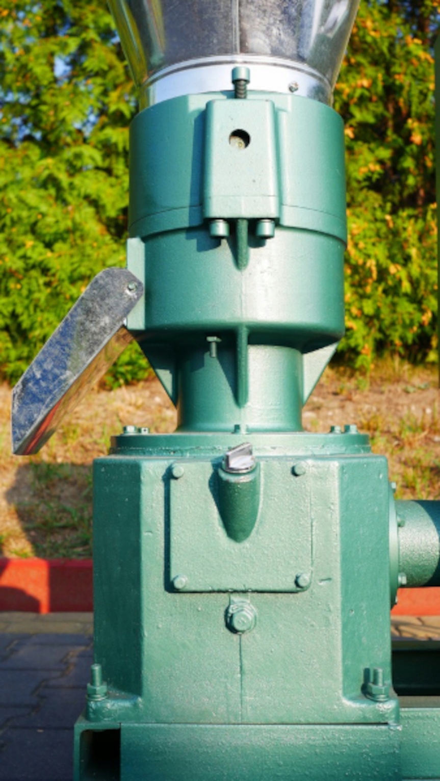 Stroj na pelety 7,5 shredder + vlhkomer