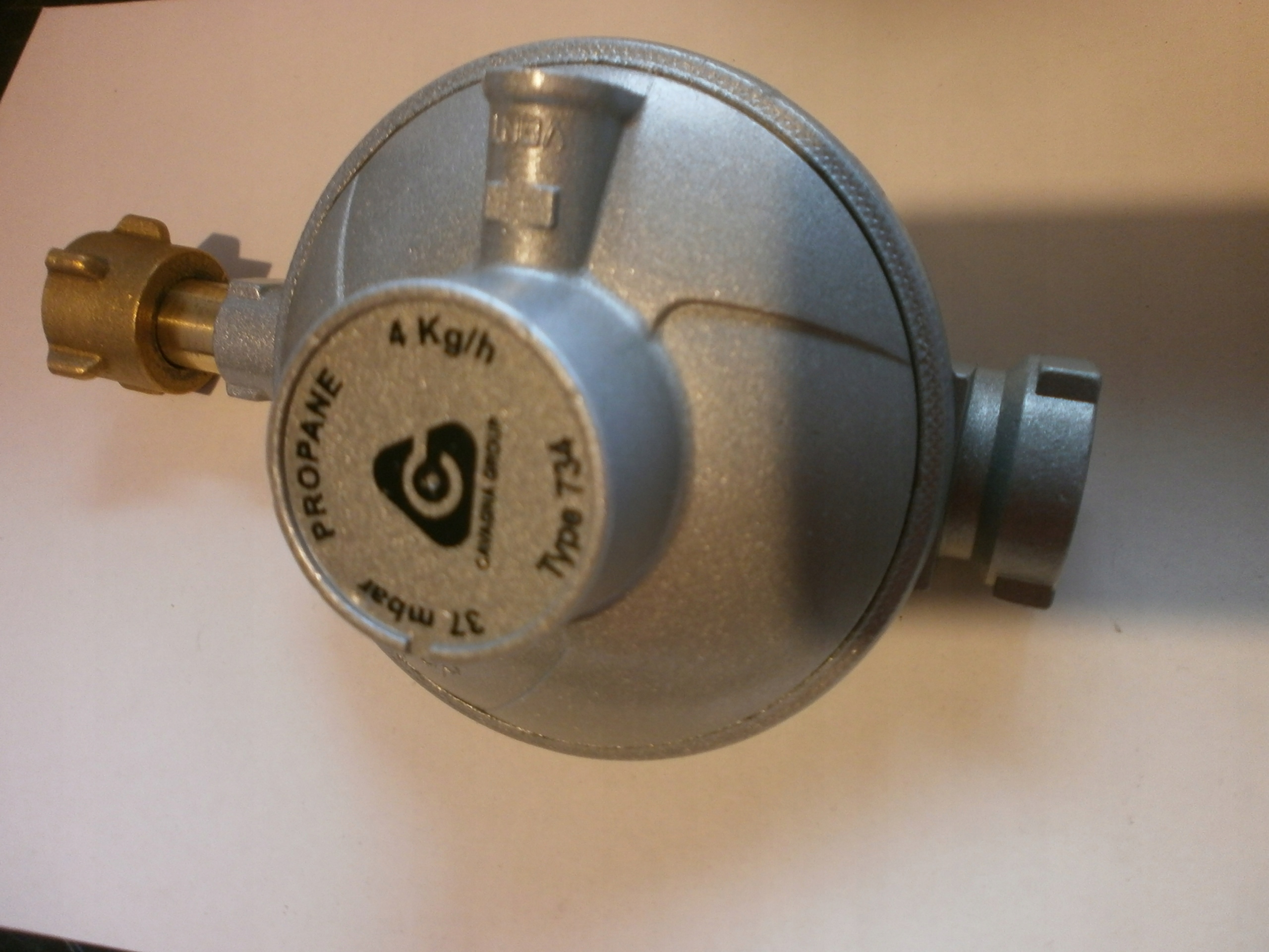 Regulátor plynu 37 mbar / 4 kg / h (do kotla) Będzin