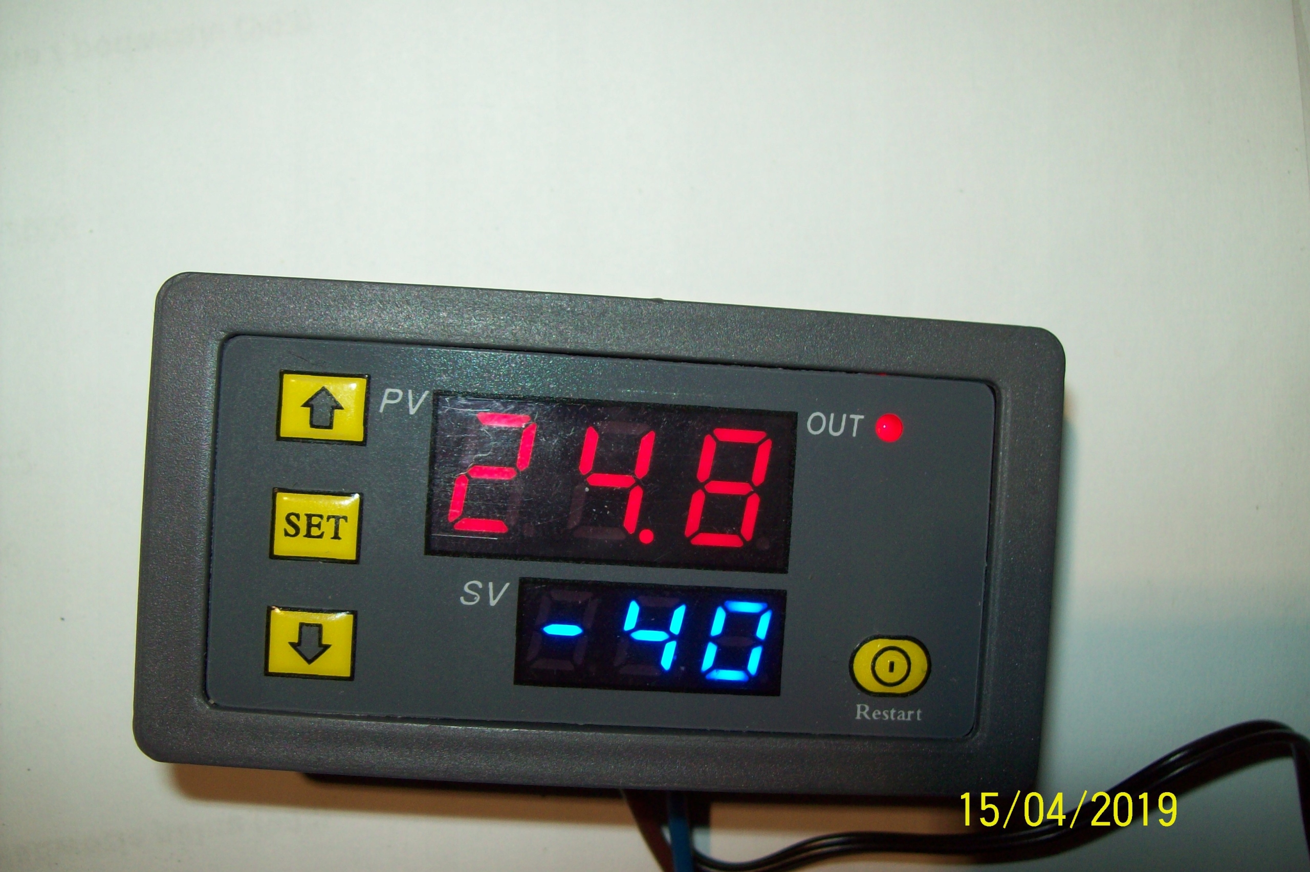 Regulátor Temp-W 3230 DC12 V-Volt