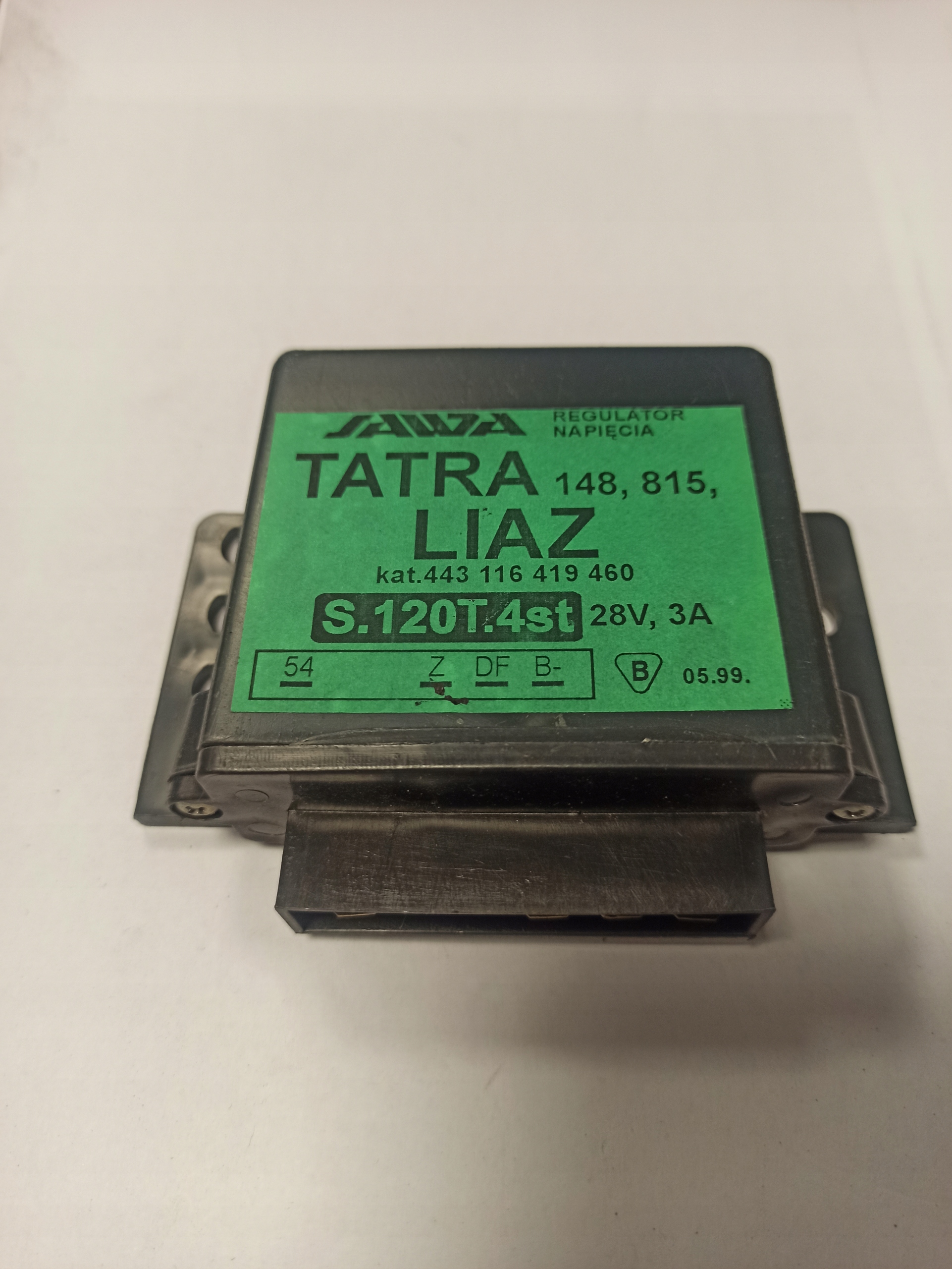Fotovoltaika - Tatra 148, 815 Regulátor napätia, Liaz 28V, 3A #2