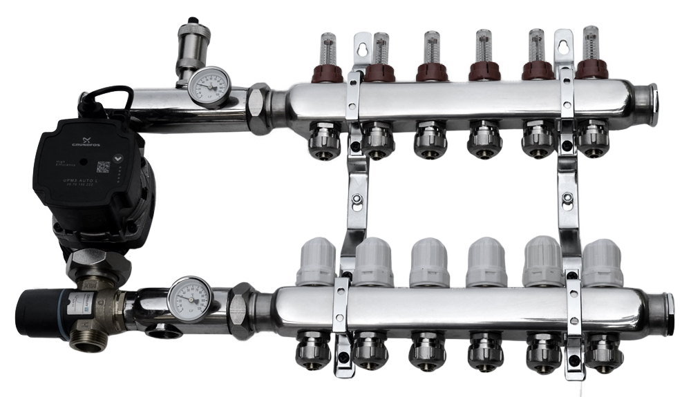 Rozdeľovač STEEL 9 so skupinou čerpadiel GRUNDFOS