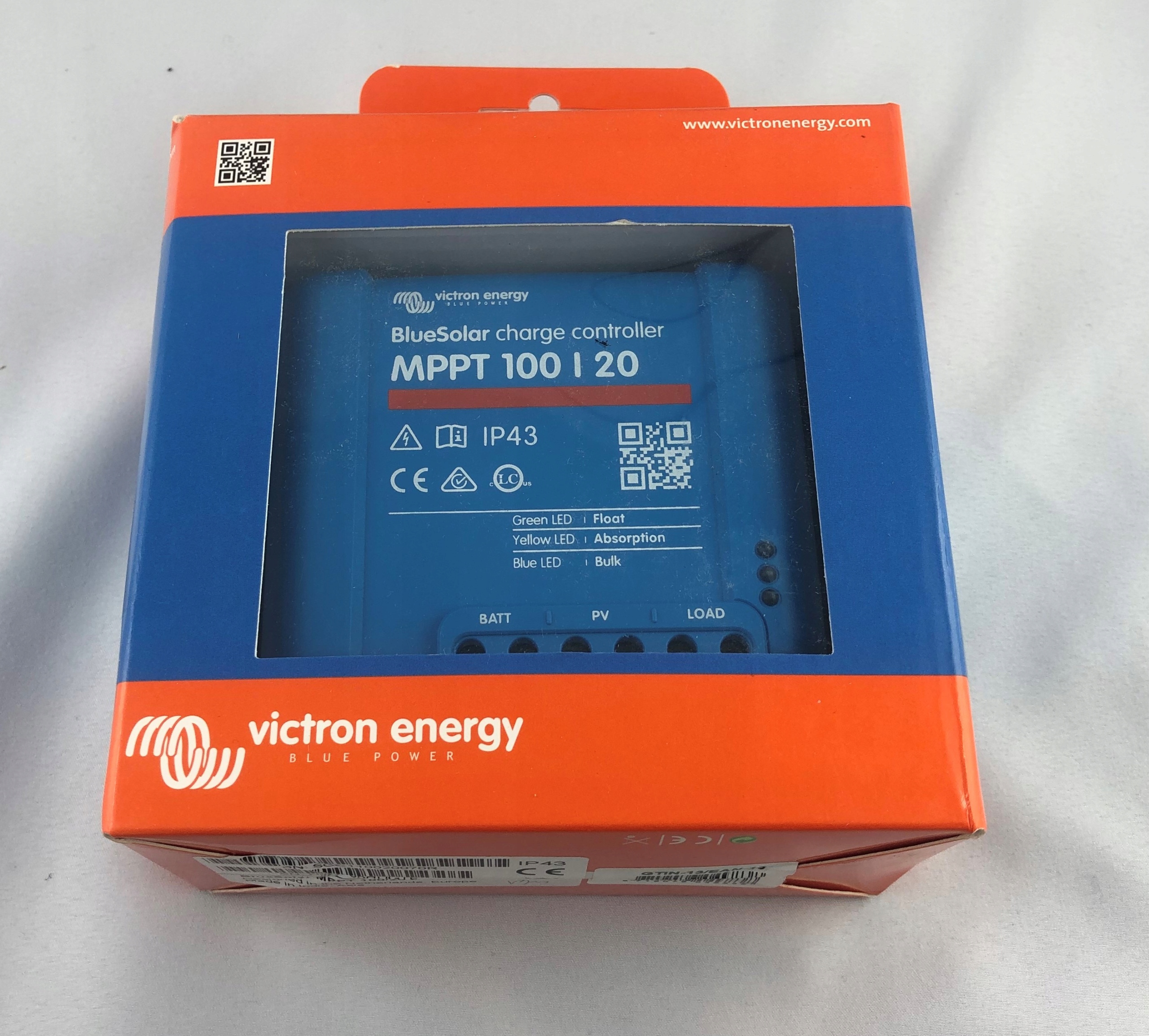 Fotovoltaika - Regulátor Victron Blue Solar MPPT 100/20